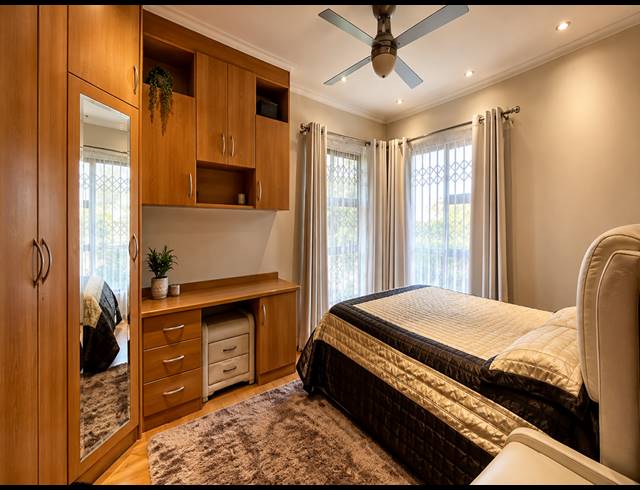 5 BEDROOM HOUSE FOR SALE IN LENASIA